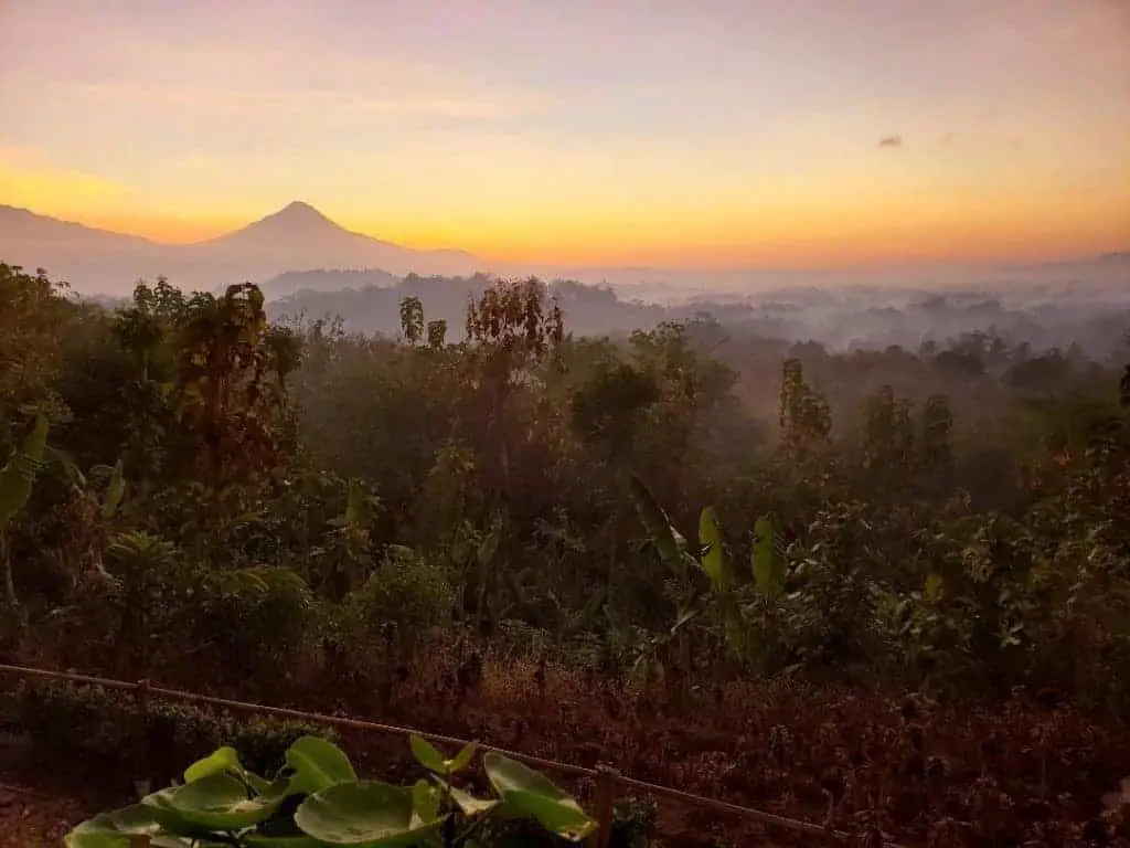 borobudur-temple-indonesia-beautiful-sunrises-collab-by-Natalie-of-Voyage-Scribe