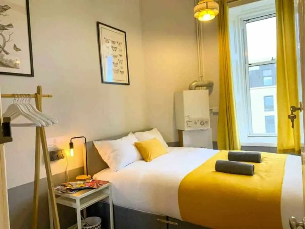 airbnb where to stay in edinburgh 