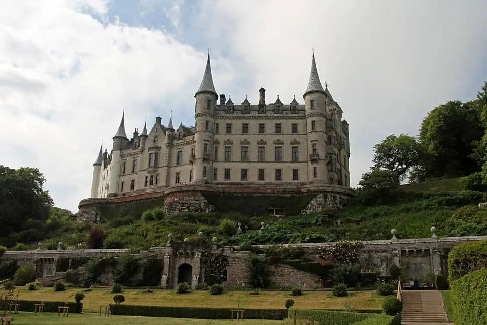 dunrobin-castle How to Visit Scotland in Luxury