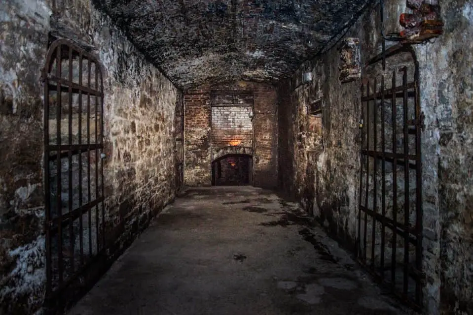 Haunted Underground Vaults and Graveyard Tour