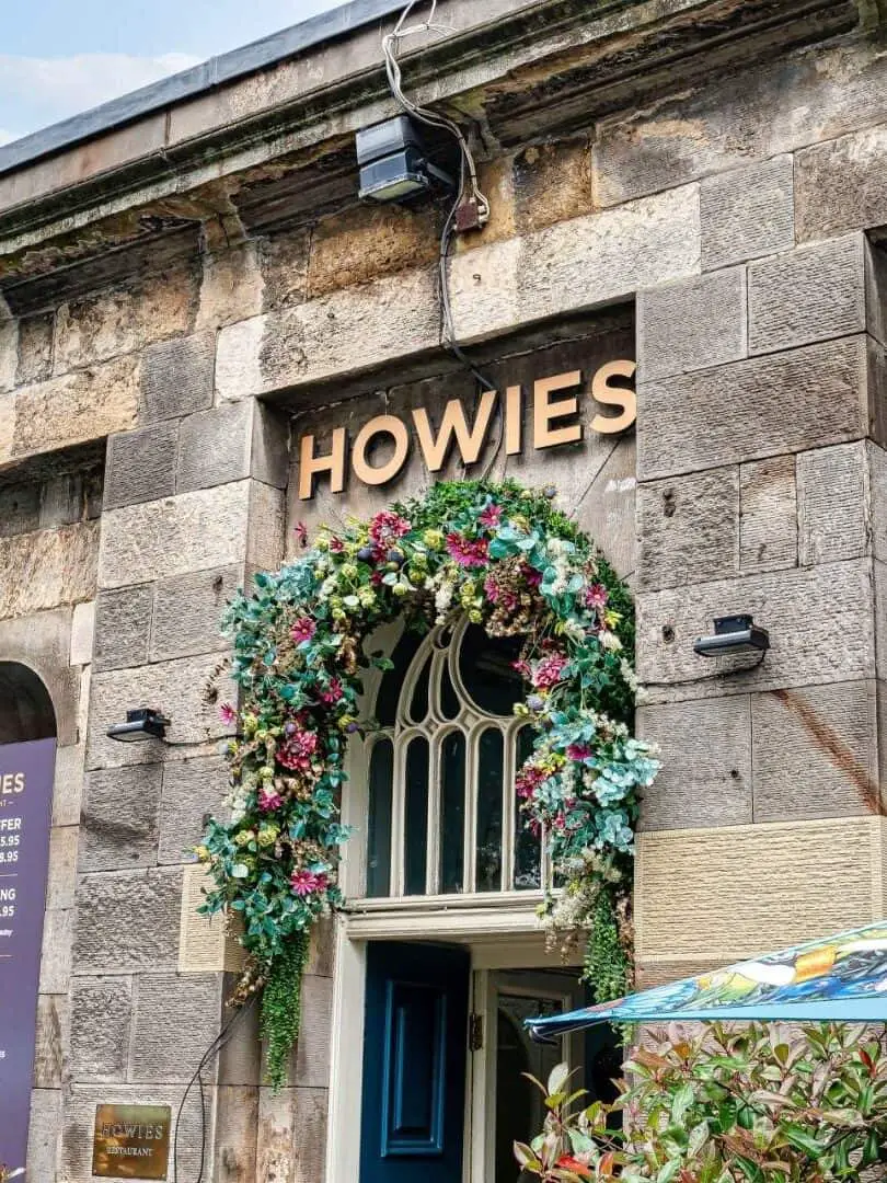 Howies edinburgh restaurant