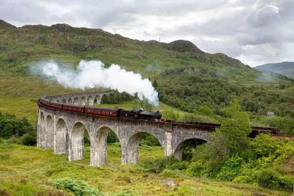 Isle of Skye and Hogwarts Express 4-Day Trip from Edinburgh jacobite train harry potter