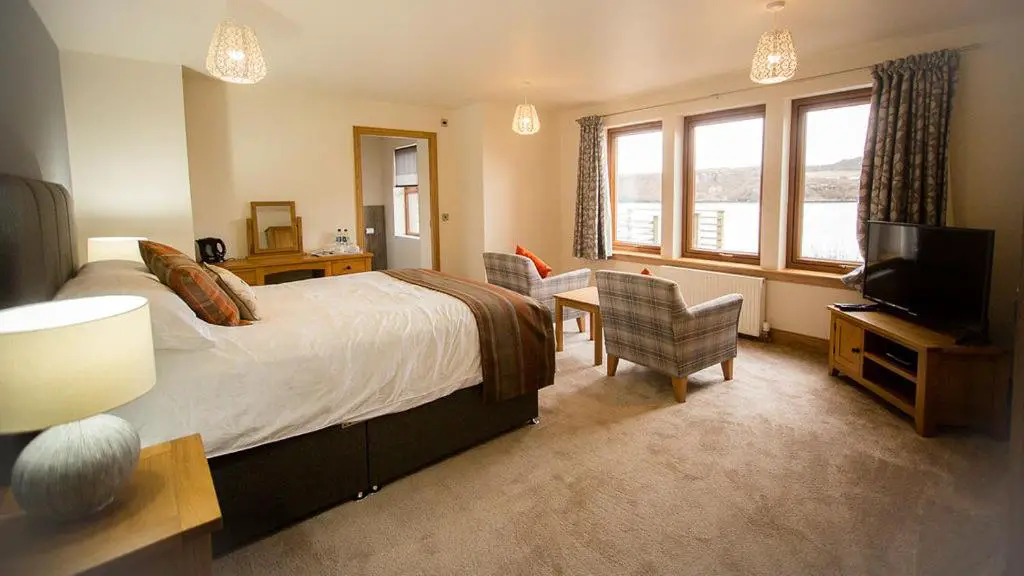 Redwood House Hotel